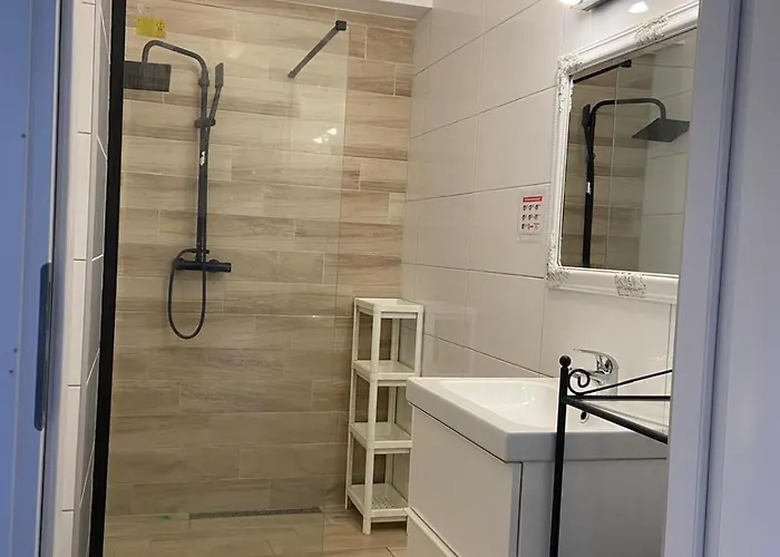 I El-piero Lodge Pobierowo